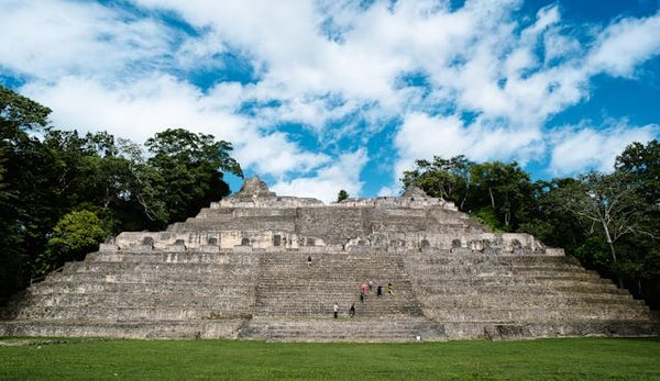 Comment planifier une visite des sites archéologiques des Mayas au Mexique : itinéraires et périodes recommandées ?